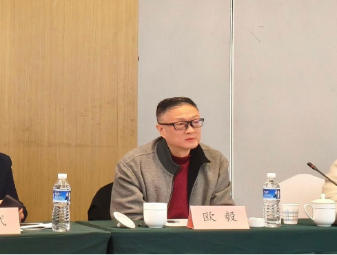 學(xué)會(huì)參訪協(xié)會(huì)、研究院、企業(yè)，共探合作發(fā)展新路徑