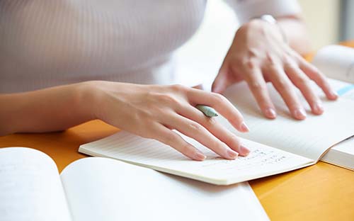 自考每次的課程固定嗎？