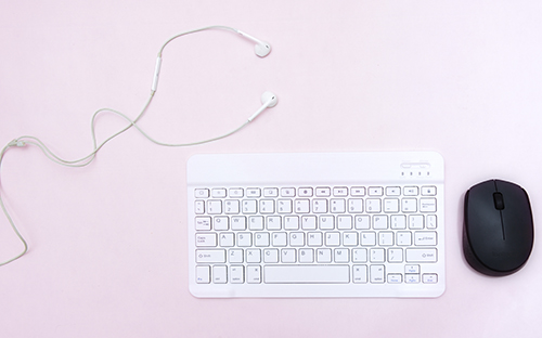 成人高考醫(yī)學(xué)文憑能報名執(zhí)業(yè)醫(yī)師嗎？