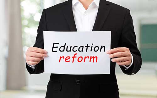 成人高考的漢語言文學考試科目？