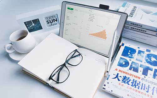 成人高考專升本哪個(gè)專業(yè)會(huì)考語文？