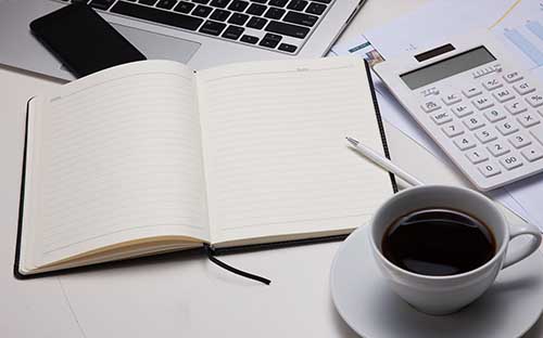 成人高考電子商務(wù)好還是工商管理好？哪些專(zhuān)業(yè)比較熱門(mén)？