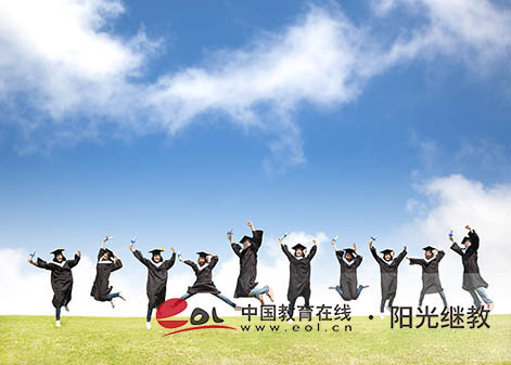 成人高考畢業(yè)證上是什么學歷？有什么用處？