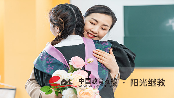 河北自考成績(jī)?cè)趺床樵儯吭趺瓷暾?qǐng)畢業(yè)？