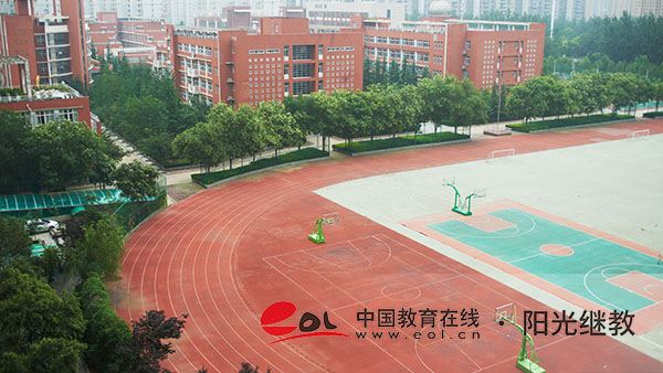 成人高考應(yīng)該去哪里報(bào)名？錄取了可以不去嗎？