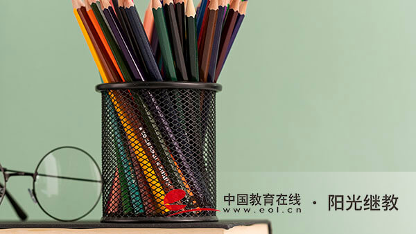 成人高考報名對照片有哪些要求？適合哪些人群？