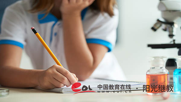 云南成人高考考試科目有哪些？怎么報(bào)名？