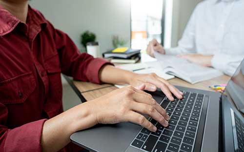 中專文憑成人高考怎么報(bào)名？是什么學(xué)歷？