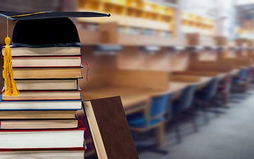 成人高考報(bào)名要多少錢？要哪些材料？