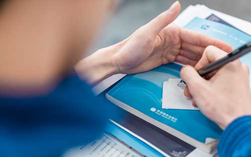 成人高考好考的原因有哪些？熱門專業(yè)有哪些？