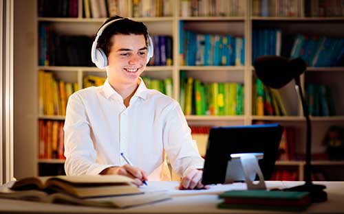 阜陽(yáng)學(xué)歷提升怎么找到好的培訓(xùn)機(jī)構(gòu)？選擇哪種方式好？