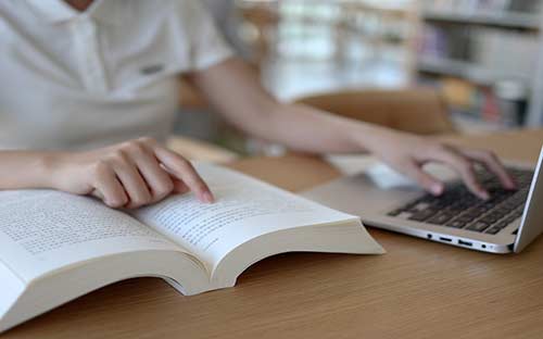 在職學(xué)歷提升哪家機(jī)構(gòu)好？如何選擇更適合？