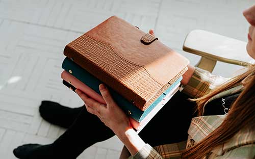 浙江學歷提升成考報名條件是什么？費用是多少？