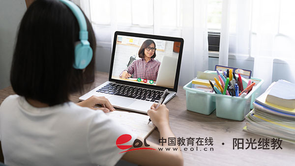 報(bào)名成人高考怎么報(bào)學(xué)校？需要哪些材料？