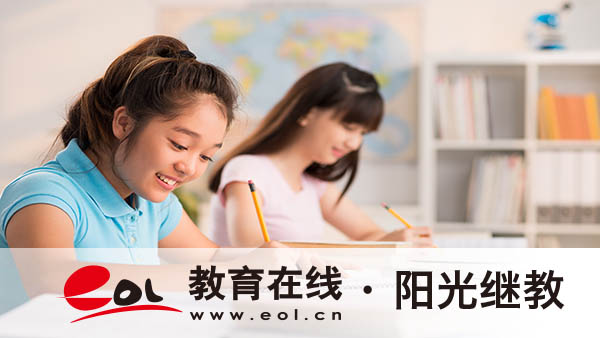 云南成人高考網(wǎng)上怎么報(bào)名？報(bào)名費(fèi)是多少錢？