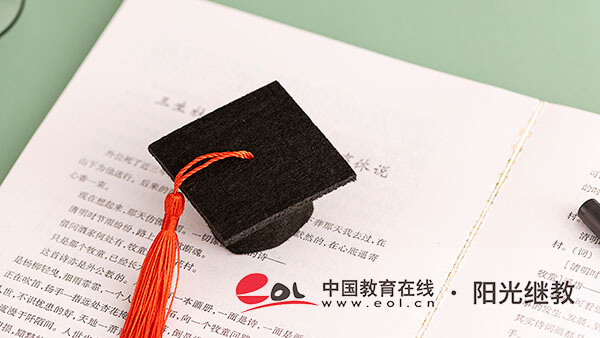 幾月能報名成人高考？考試難度大嗎？
