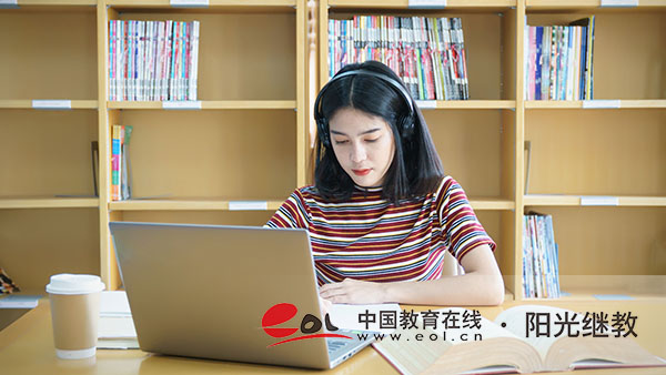泉州成人高考的報(bào)名時(shí)間是多久？專(zhuān)業(yè)該怎樣挑選？
