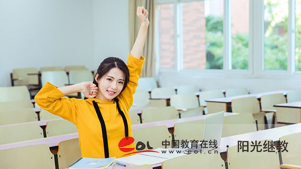 黑龍江省黑河市成人高考報名網(wǎng)站是哪里？需要哪些報名材料？