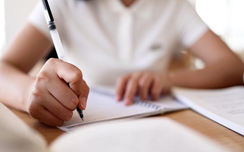 AP和IB課程的區(qū)別是什么，參加AP課程和IB課程有什么好處