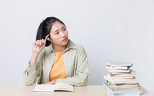 為什么說大學(xué)期間越早備考GMAT越好？