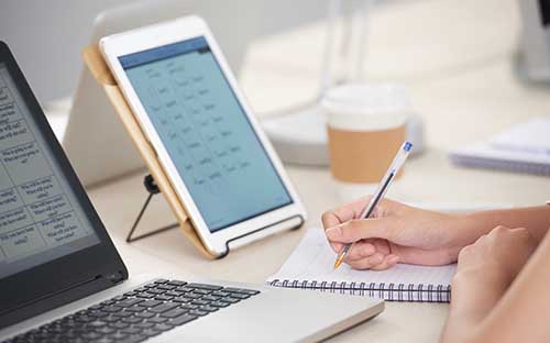 伊寧自學(xué)考試網(wǎng)上報(bào)名時(shí)間是多久？怎么報(bào)名？