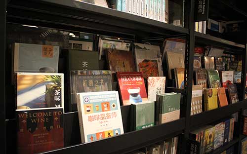 大專自考本科報名流程是怎樣的？考什么內(nèi)容？