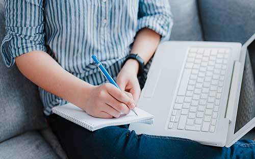 重慶中專畢業(yè)自考大專怎么報名？有哪些專業(yè)可選？