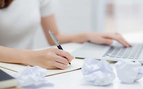 40歲以上自考大專有用嗎？報(bào)名現(xiàn)場確認(rèn)需要什么資料？