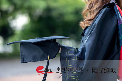 自考大專報(bào)名怎么選院校？要選什么專業(yè)？