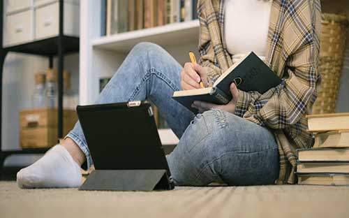 浦東新區(qū)自考報(bào)名時(shí)間在幾月？畢業(yè)證多久能拿到？